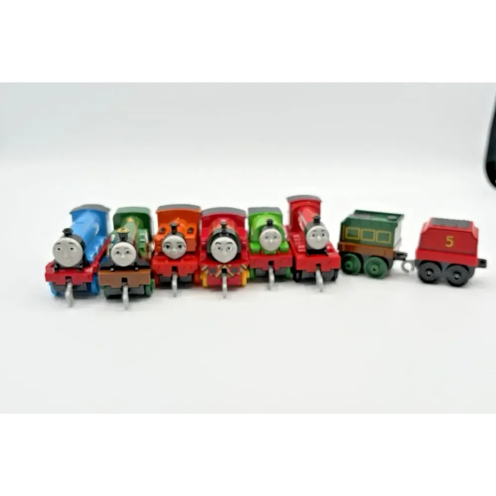Thomas The Train and Friends Diecast Push Along Trains Carts Lot of 8 Multicolor